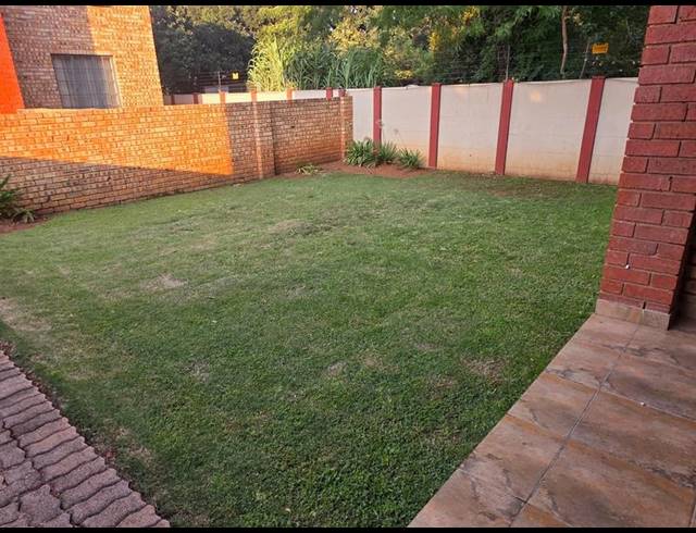 2 BEDROOM PROPERTY TO RENT IN MEYERTON CENTRAL